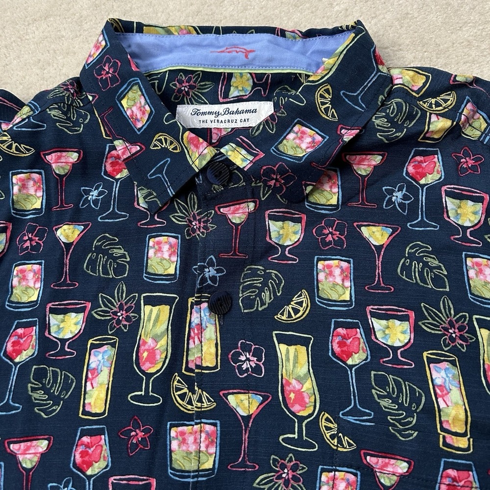 Tommy Bahama Shirt Men's Large Veracruz Cay Button Up Cocktails Hawaiian